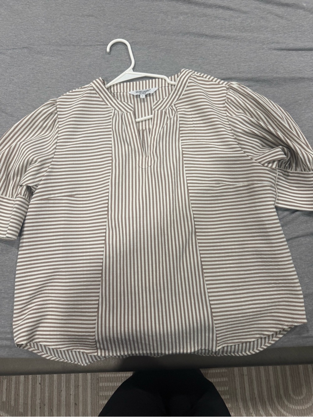 Velvet Heart Neutral Striped Puff-Sleeve V-Neck Blouse - Picture 2 of 6